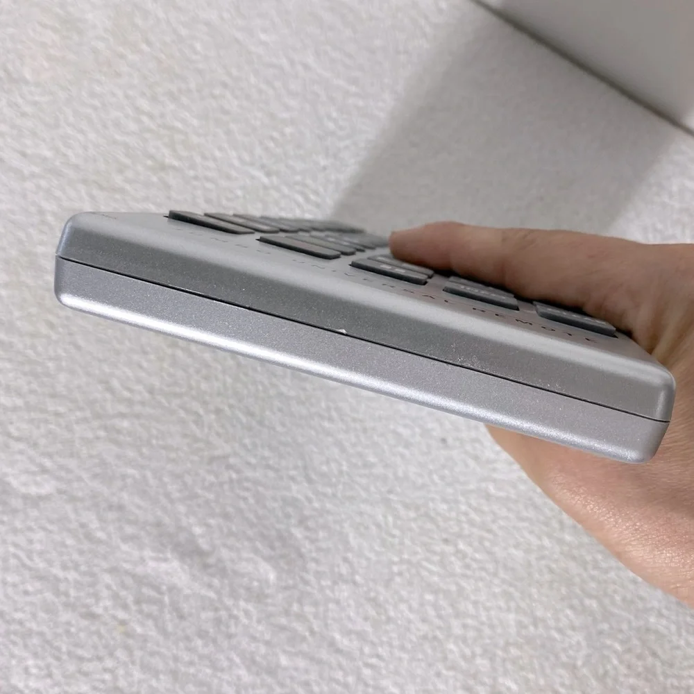 Jumbo Universal Remote Control - Picture 9 of 16